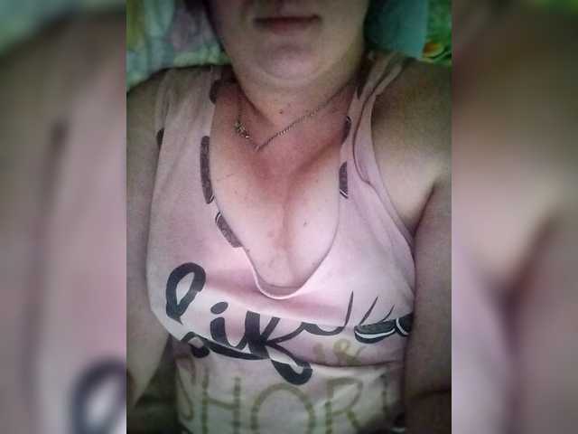 Mia883's BongaCams show and profile