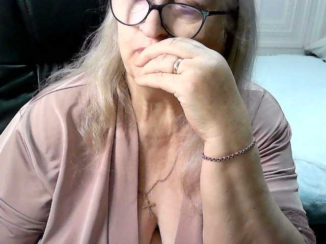 LolkaAlyss's BongaCams show and profile