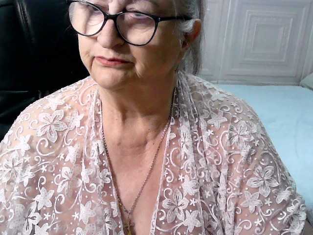 LolkaAlyss's BongaCams show and profile