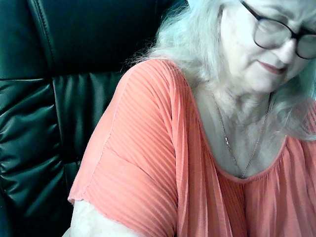 LolkaAlyss's BongaCams show and profile