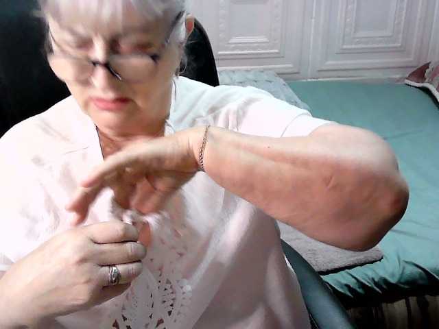 LolkaAlyss's BongaCams show and profile