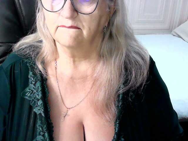 LolkaAlyss's BongaCams show and profile