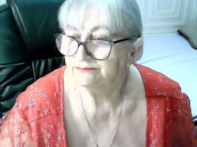 LolkaAlyss Live Cam and Statistics on UnifiedCams