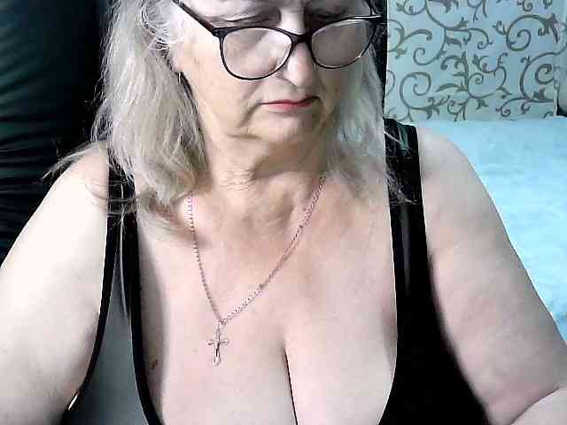 LolkaAlyss webcam