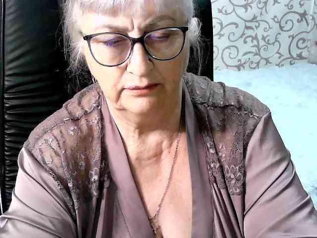 LolkaAlyss webcam