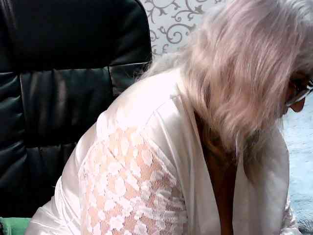 LolkaAlyss webcam