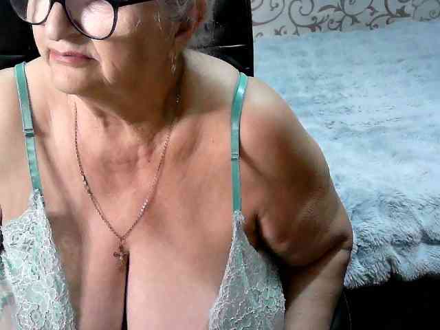 LolkaAlyss webcam