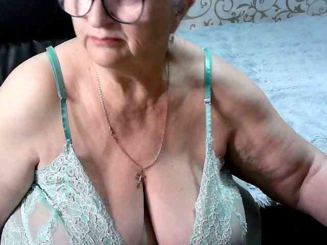 LolkaAlyss webcam