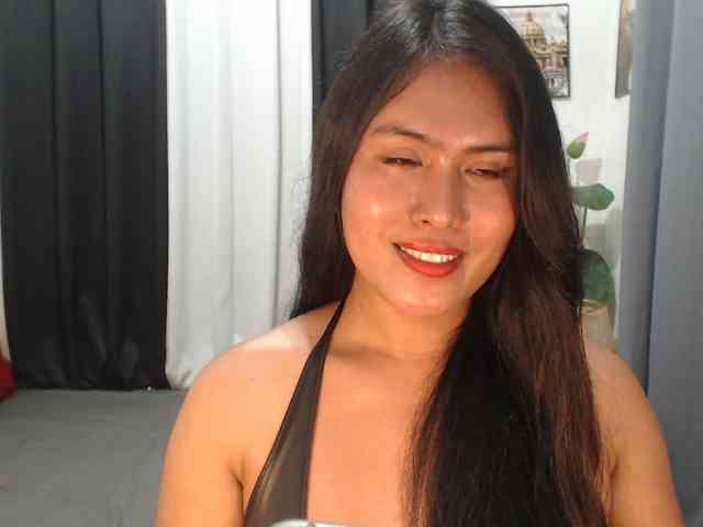 VaneMistress Live Webcam on {site_name}