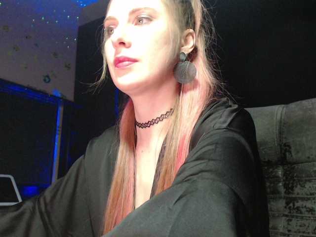 Aqualen's BongaCams show and profile