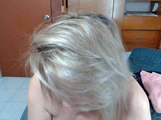 carla-lopera webcam