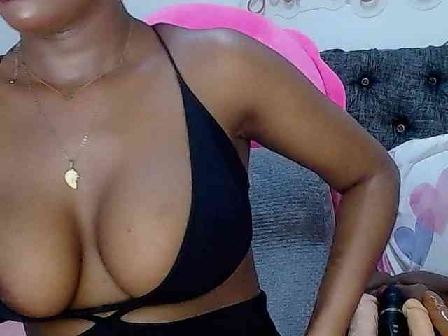 sara-greyx webcam