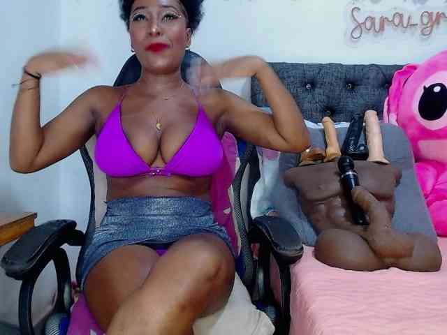 sara-greyx webcam
