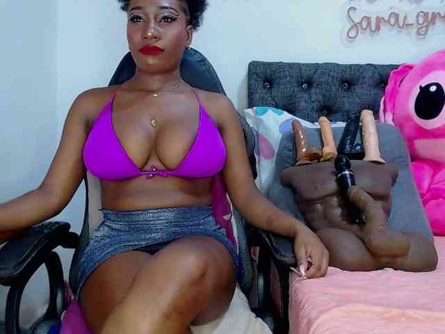 sara-greyx webcam