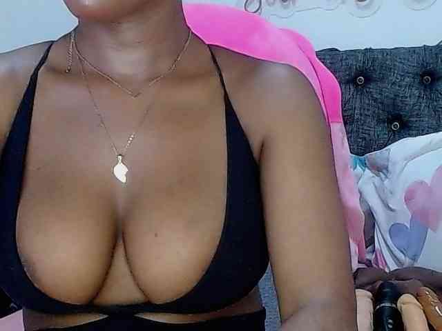 sara-greyx webcam