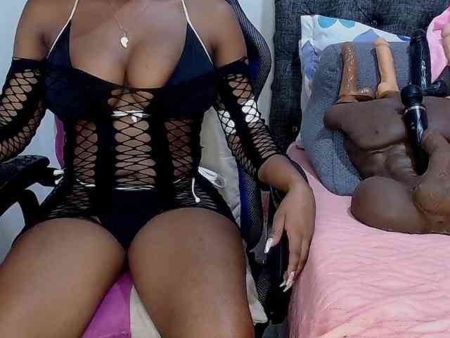 sara-greyx webcam