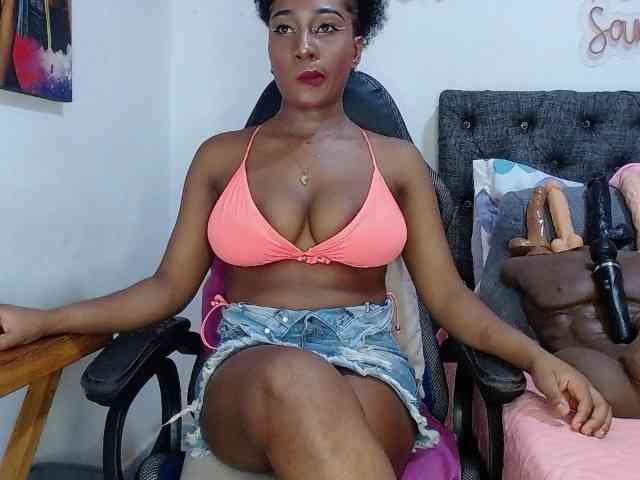 sara-greyx webcam