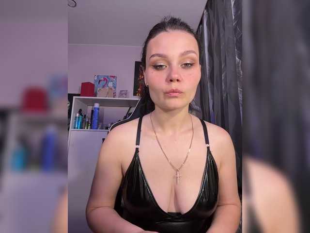  Paratrax chat room