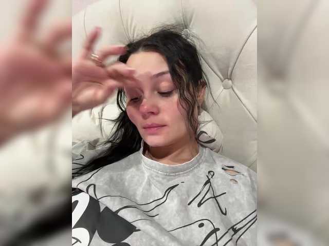 Paratrax's BongaCams show and profile