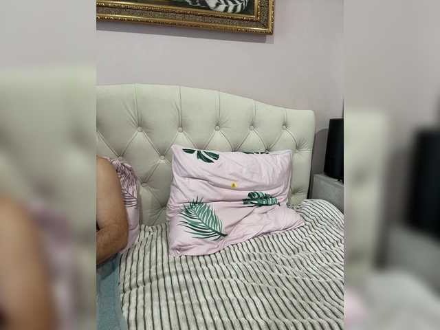 Paratrax's BongaCams show and profile