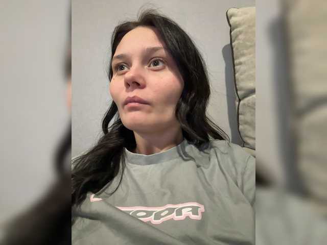 Paratrax's BongaCams show and profile