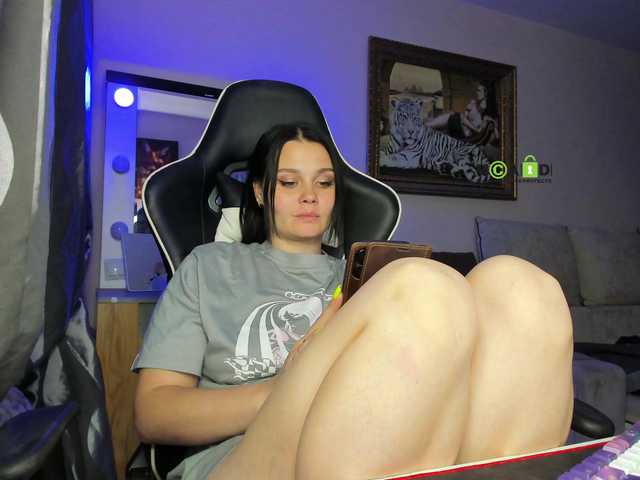  Paratrax chat room