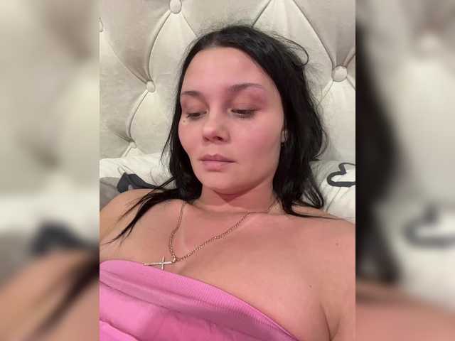 Paratrax's BongaCams show and profile