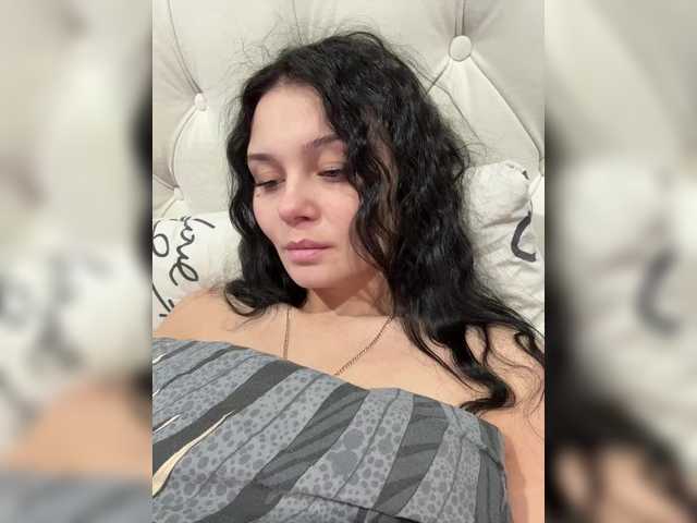 Paratrax's BongaCams show and profile