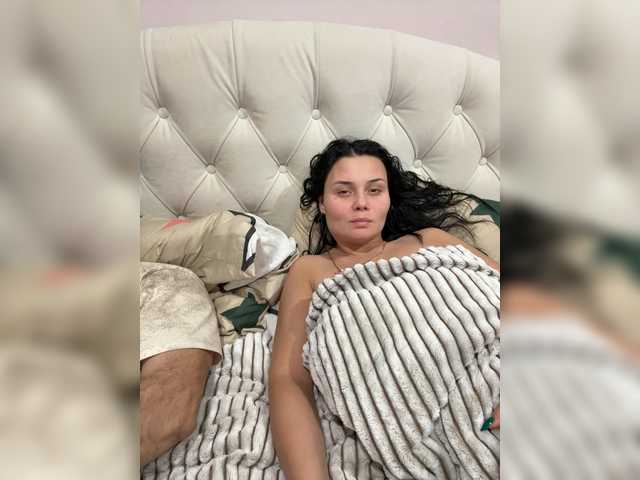 Paratrax's BongaCams show and profile