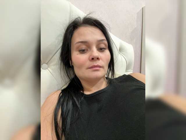 Paratrax's BongaCams show and profile