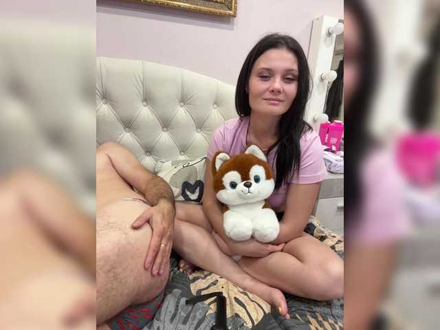 Paratrax's BongaCams show and profile