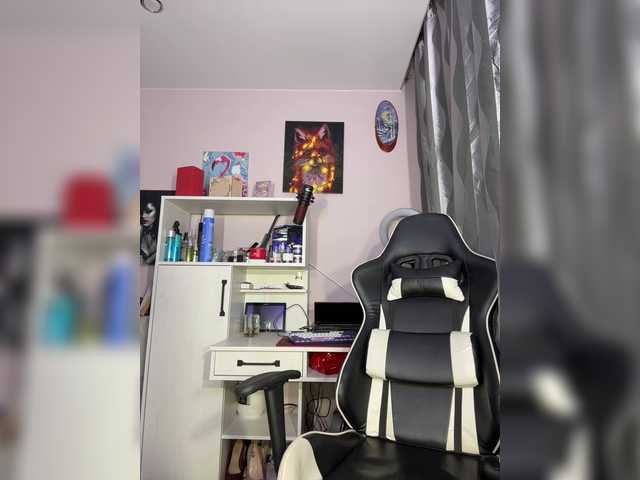  Paratrax chat room