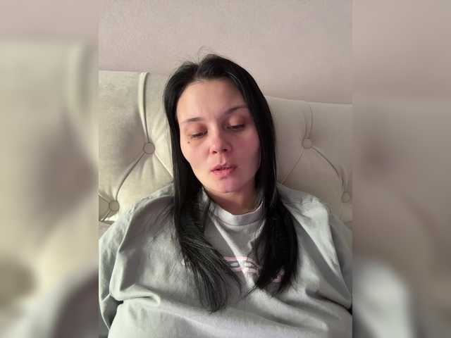 Paratrax's BongaCams show and profile