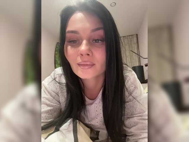 Paratrax's BongaCams show and profile