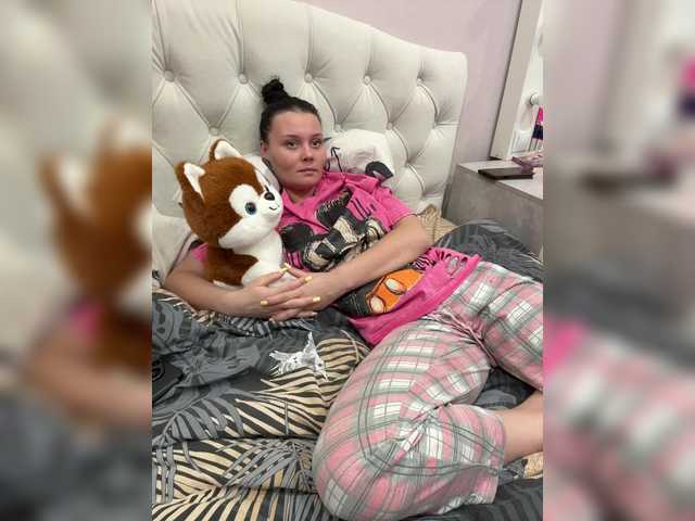 Paratrax's BongaCams show and profile