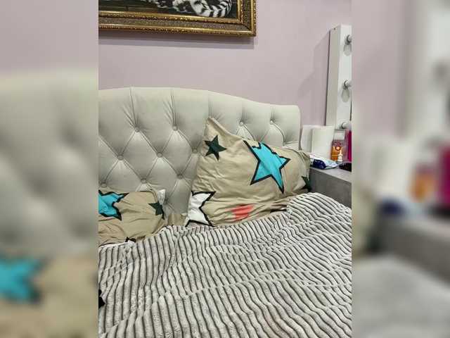 Paratrax's BongaCams show and profile