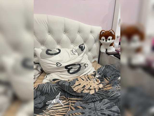 Paratrax's BongaCams show and profile