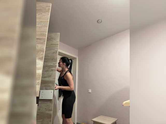 Paratrax's BongaCams show and profile