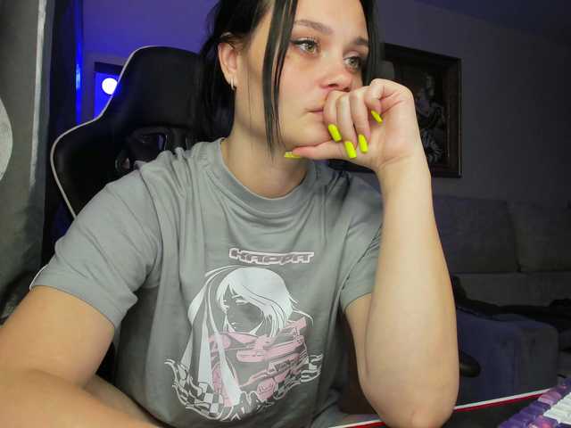  Paratrax chat room