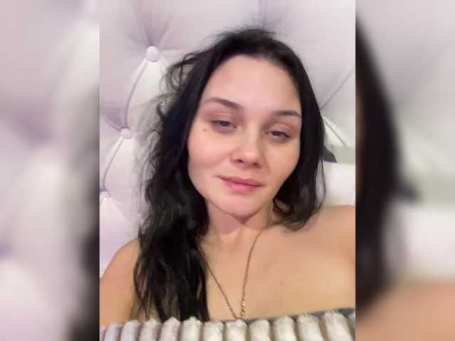 Paratrax's BongaCams show and profile