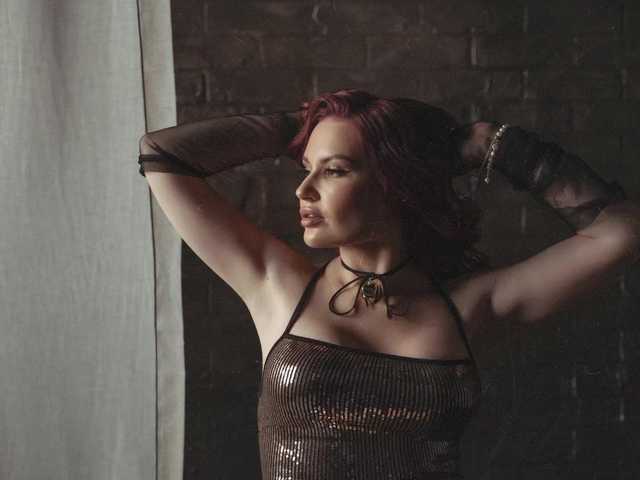 FemdomJOI's BongaCams show and profile