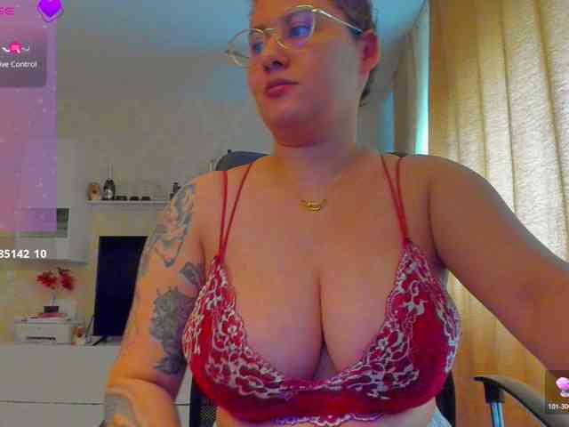 cam to cam adult O-Queen