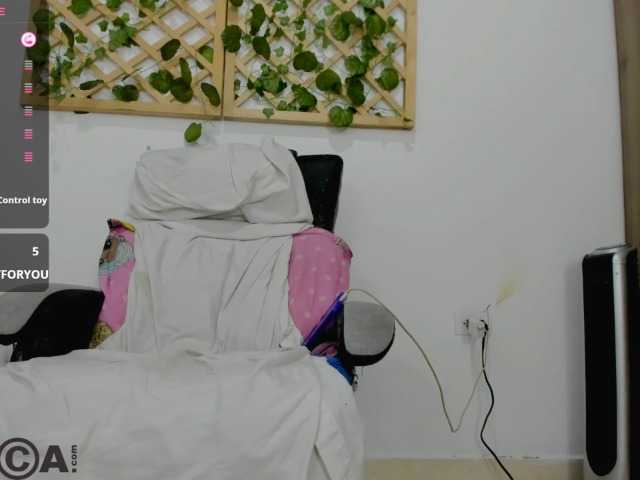 Preview of isa_loves_cum