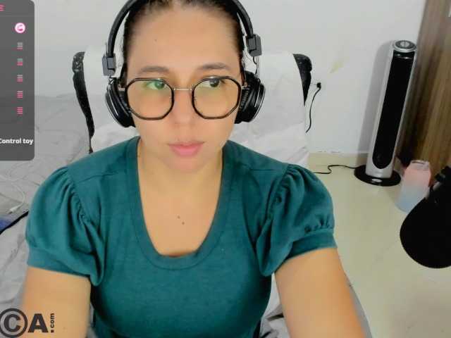 isa_loves_cum webcam