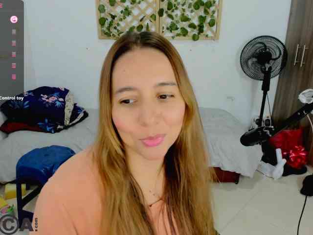 isa_loves_cum webcam