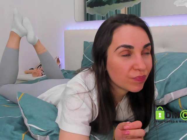 SonyaParadise's BongaCams show and profile