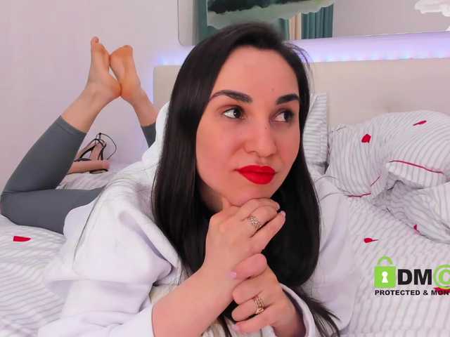 SonyaParadise's BongaCams show and profile