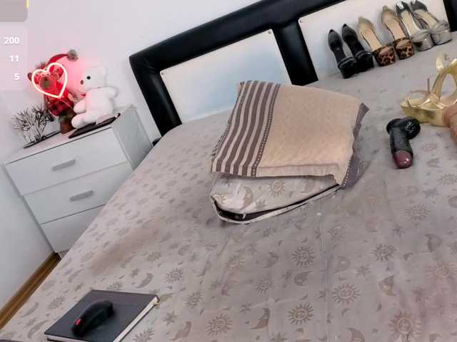 elliza717's BongaCams show and profile