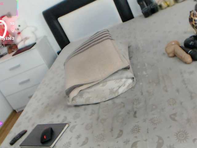 elliza717's BongaCams show and profile