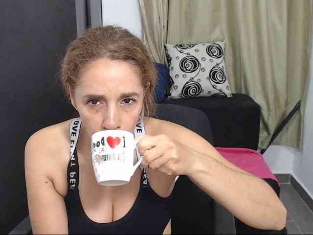 sweetperlahot webcam